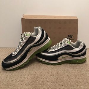 Nike Air Max 24-7 - White/ Kiwi-Black-Silver 2011